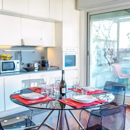 Διαμέρισμα Duomo 10 Min Luxury • Terrazzo • Wi-fi • Netflix