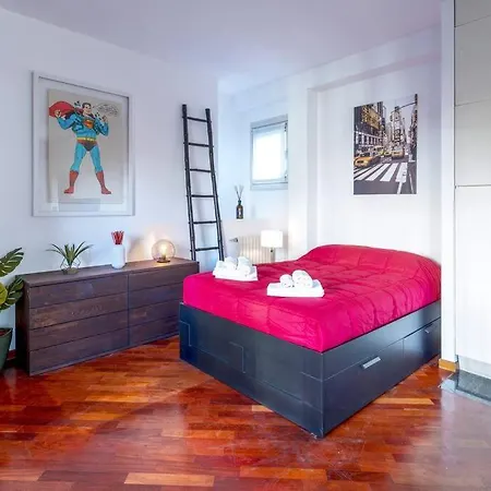 Duomo 10 Min Luxury • Terrazzo • Wi-fi • Netflix Apartamento Milán